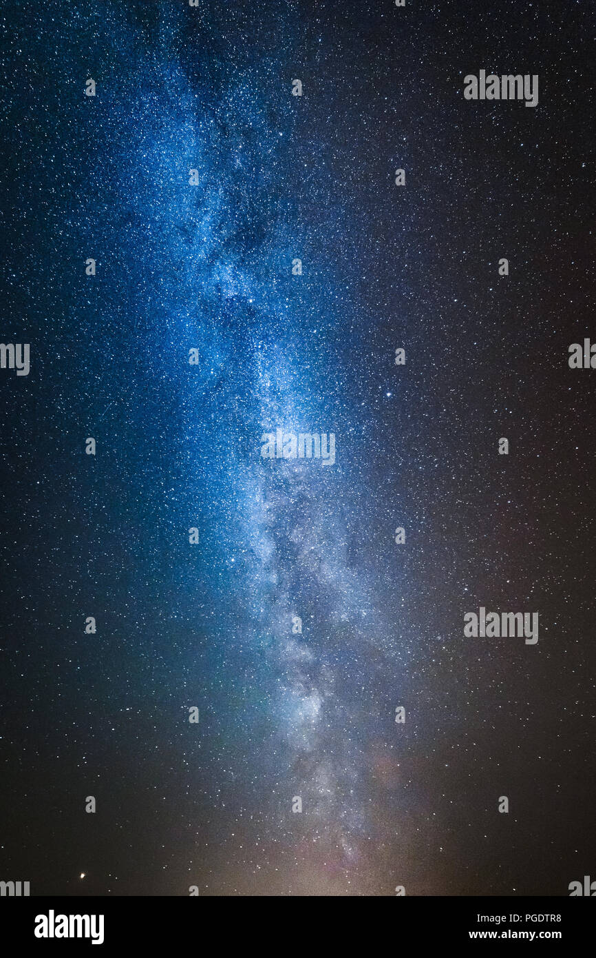 Incredibile grande via lattea con milioni di stelle Foto Stock