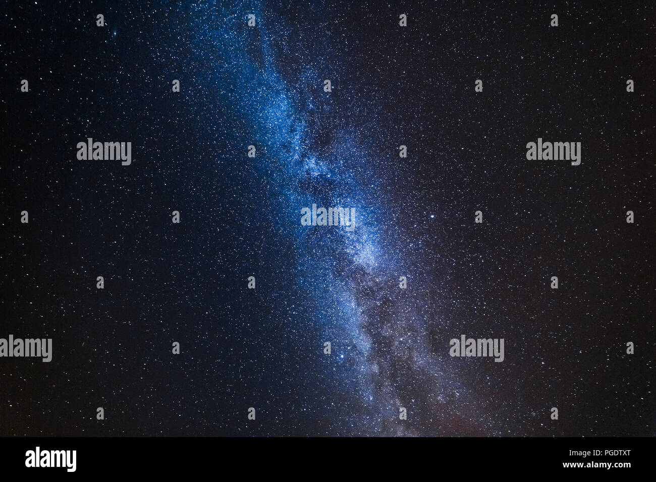 Incredibile colorato la Via Lattea con milioni di stelle Foto Stock