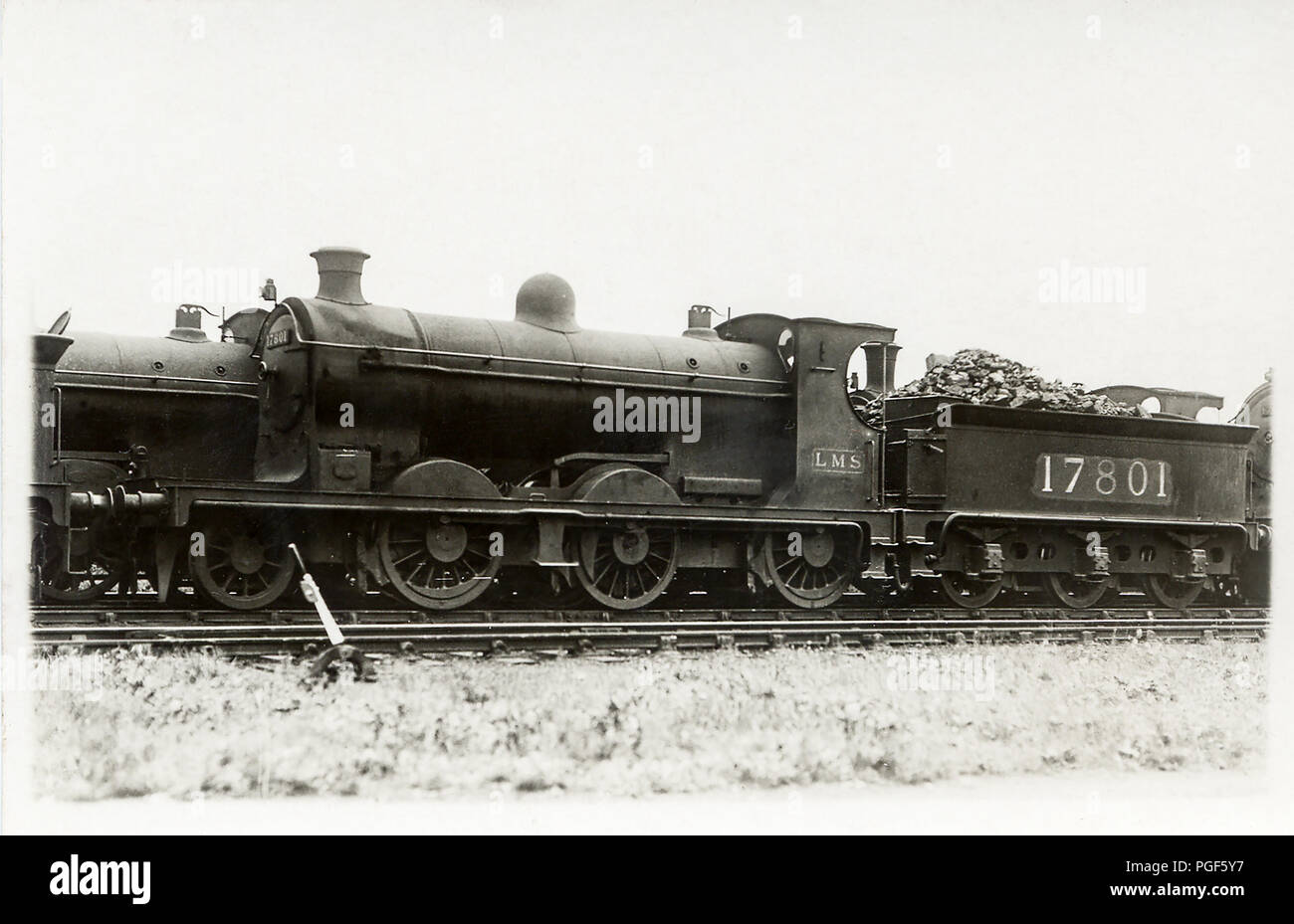 Ex Stazione Ferroviaria di Caledonian 34 Classe 2-6-0 locomotiva a vapore come LMS 17801 in pre-1928 livrea Foto Stock