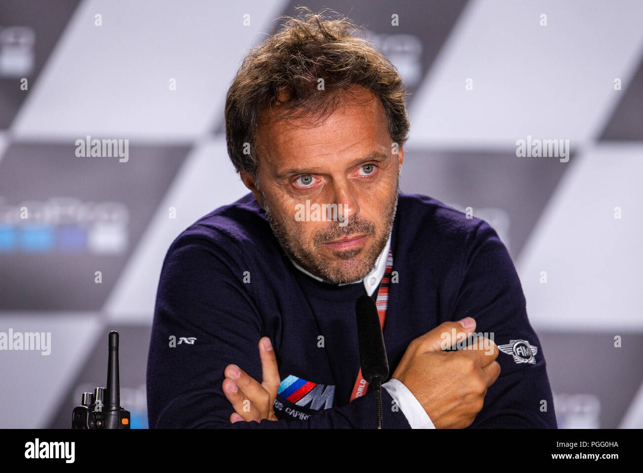 Gara di Silverstone Circuit, Northamptonshire, Regno Unito. 26 Ago, 2018. GoPro British Grand Prix MotoGP, il giorno della gara; MotoGP consulente di sicurezza Loris Capirossi spiega perché il Grand Prix è stato annullato il credito: Azione Plus sport/Alamy Live News Foto Stock