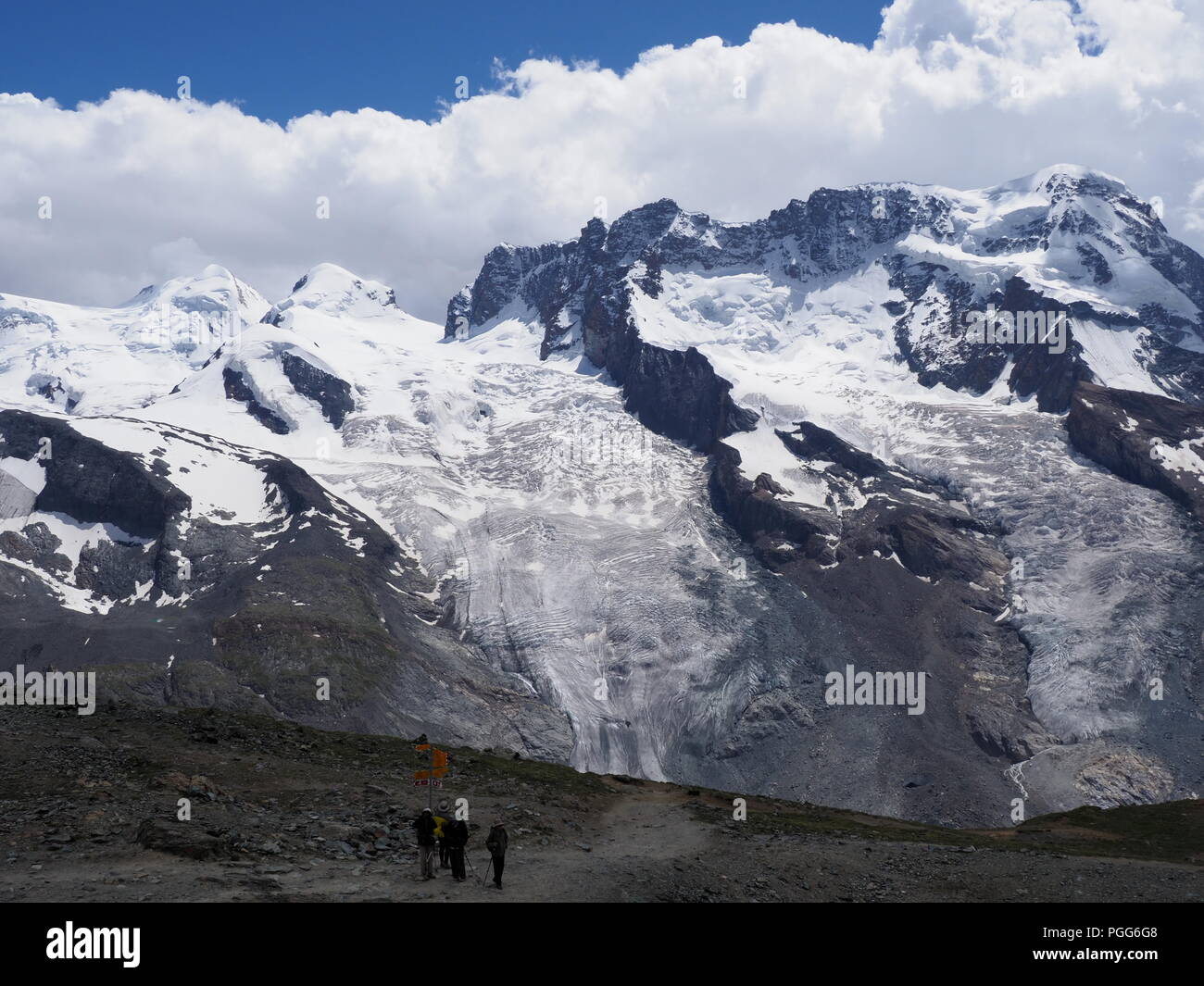 Nizza Monte Rosa massiccio, paesaggio delle montagne alpine gamma nelle ...
