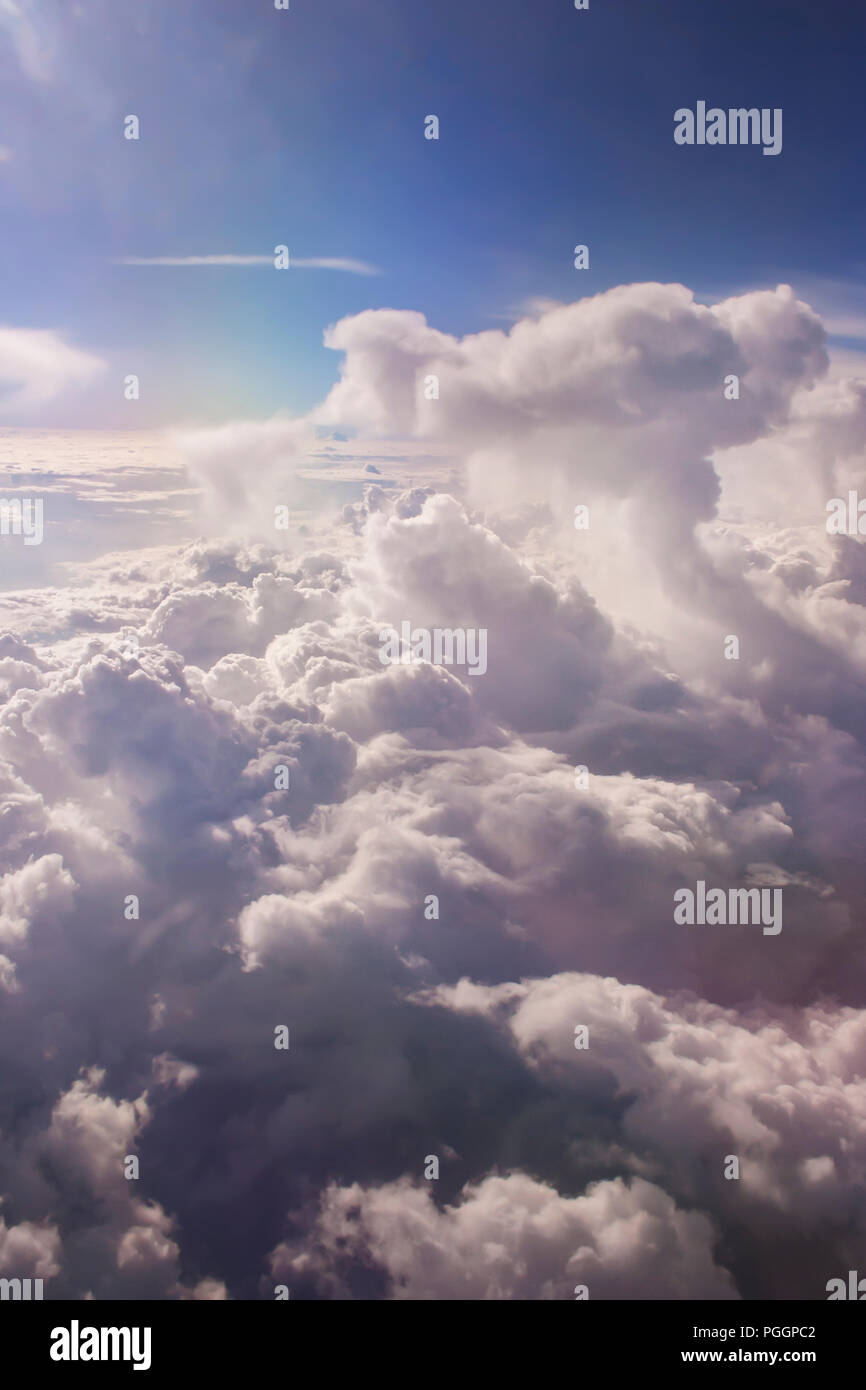Una veduta aerea di un bel cielo nuvoloso. Foto Stock
