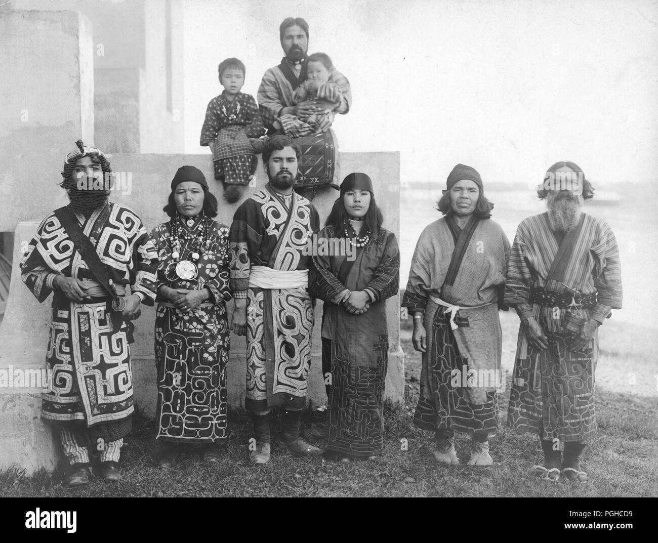 Ainu gruppo, l'Ainu o Aynu sono i popoli indigeni del Giappone e della Russia Foto Stock