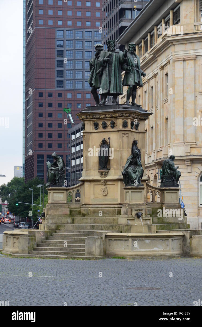 Johannes Gutenberg monumento Frankfurt Foto Stock