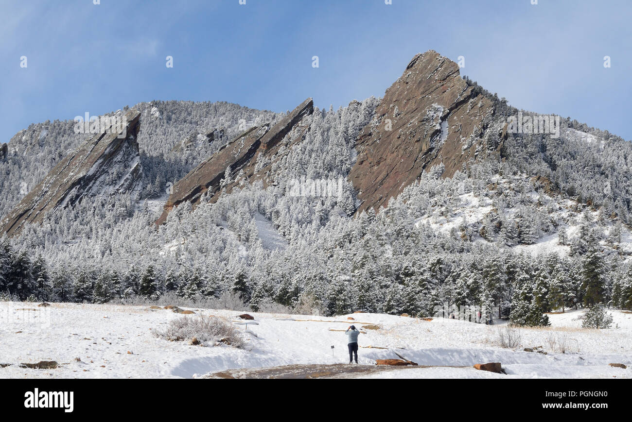 Il Flatirons dopo una leggera neve. Foto Stock