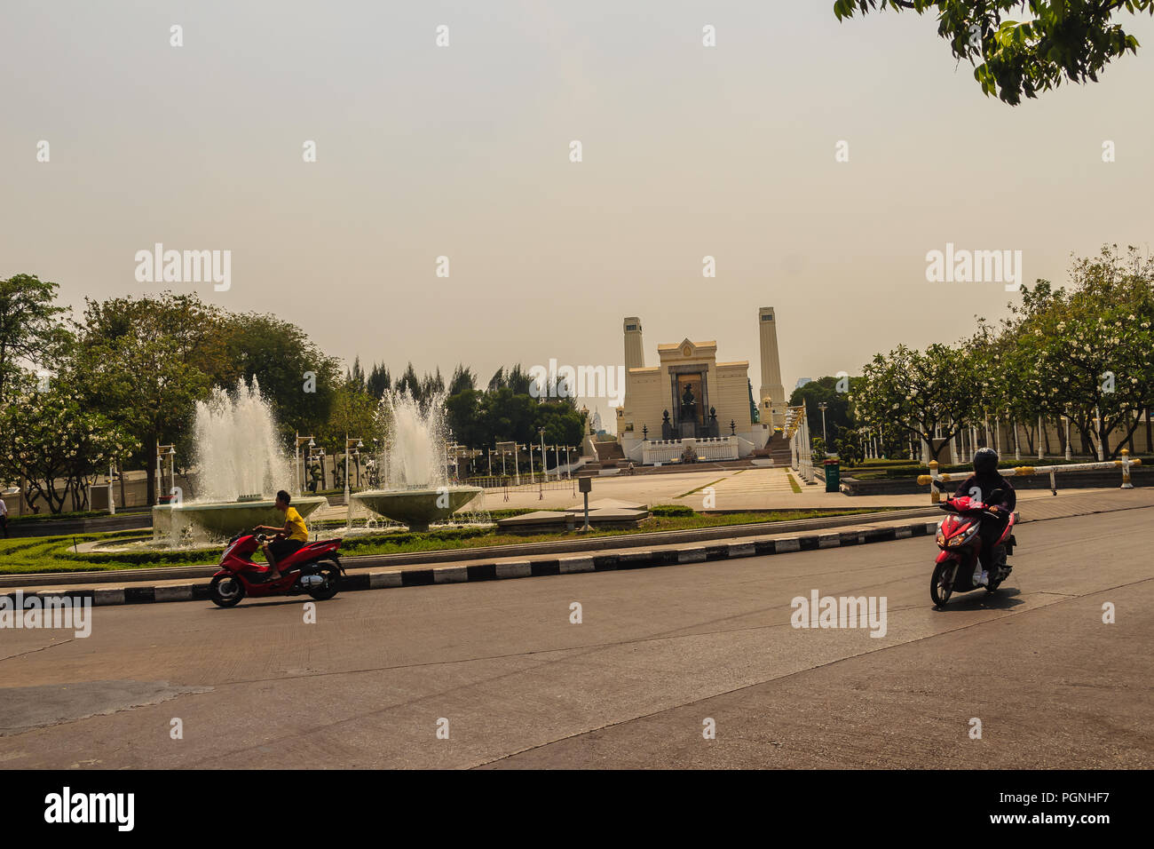 Bangkok, Tailandia - 2 Marzo 2017: Il Re Rama I monumento, situato a Phra Phuttha Yodfa Bridge e dedicato al re che ha stabilito il pro capite Foto Stock