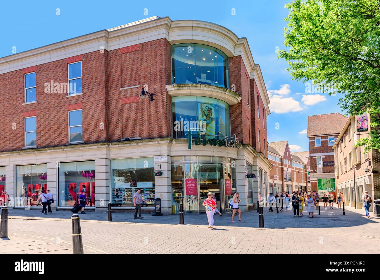 Fenwick department store sullo spigolo di Whitefriars shopping centre Canterbury Kent Foto Stock