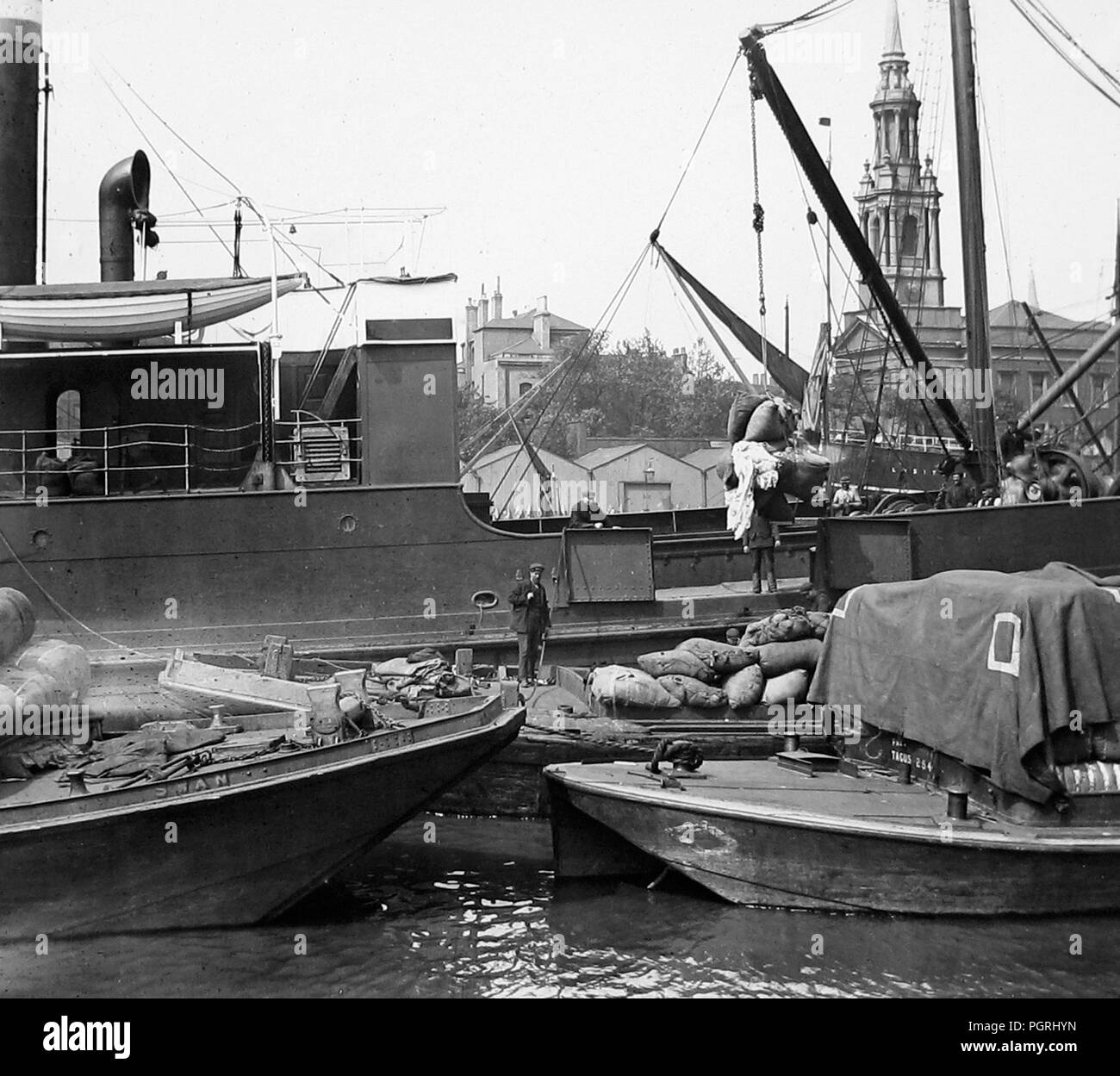 Docks londinesi, agli inizi del novecento Foto Stock