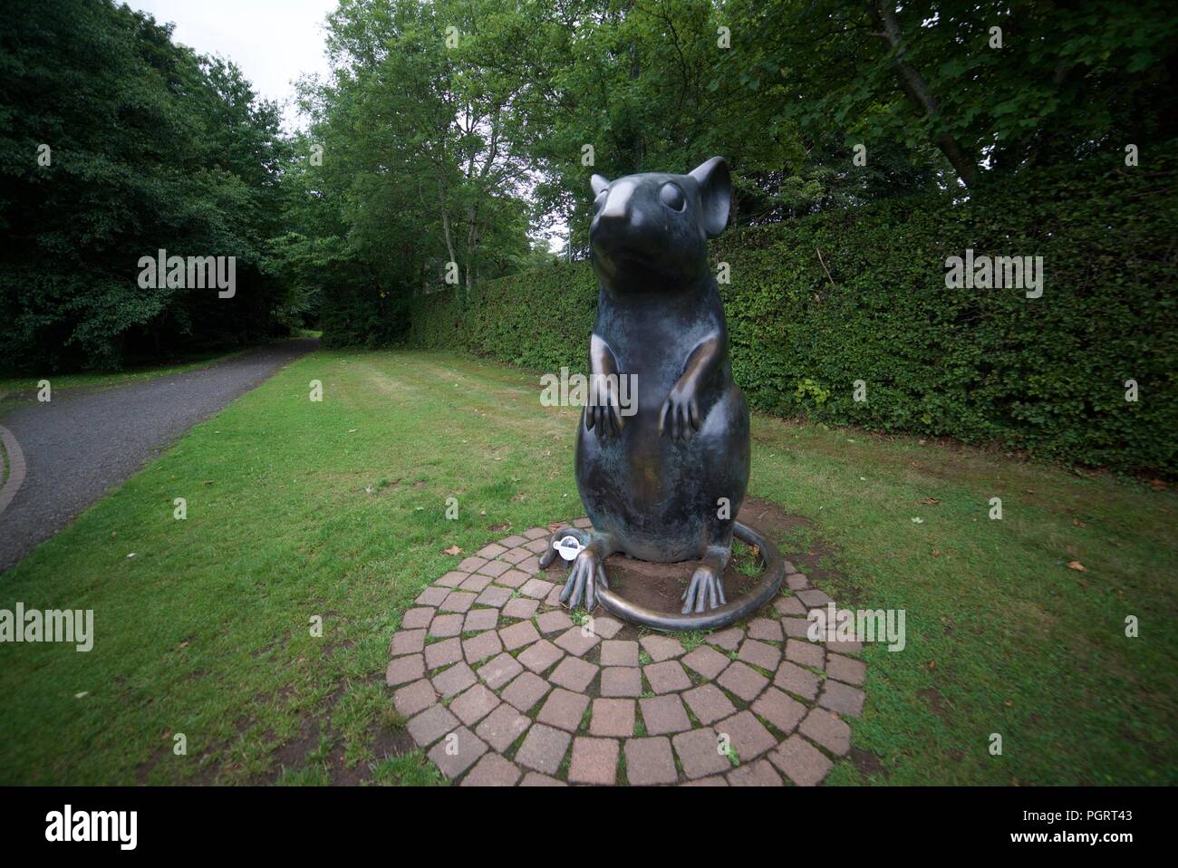 Gigantesca scultura del mouse in corrispondenza del poeta, percorso Alloway, Ayr, Scozia Foto Stock