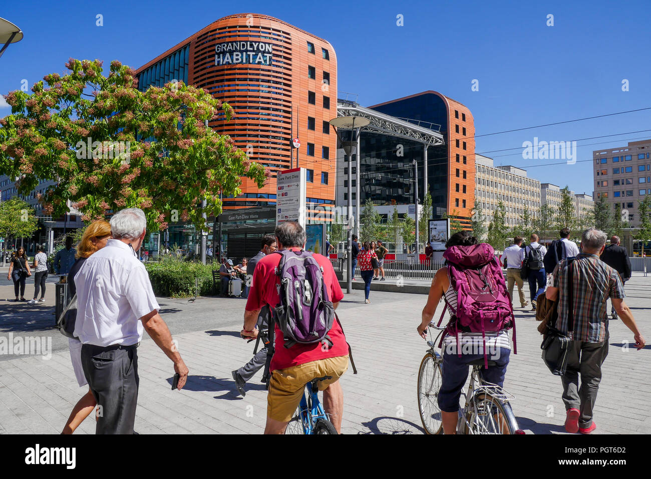 Urban re-progetto di sviluppo: piazza di Francoforte, Part-Dieu district, Lione, Francia Foto Stock