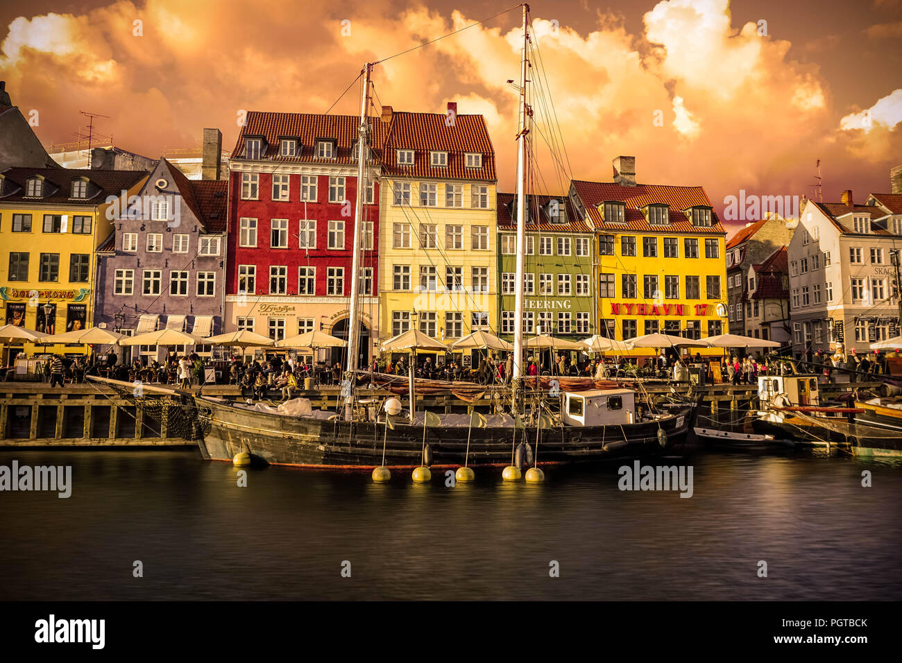 Vista di Nyhavn (Copenaghen, Danimarca) Foto Stock