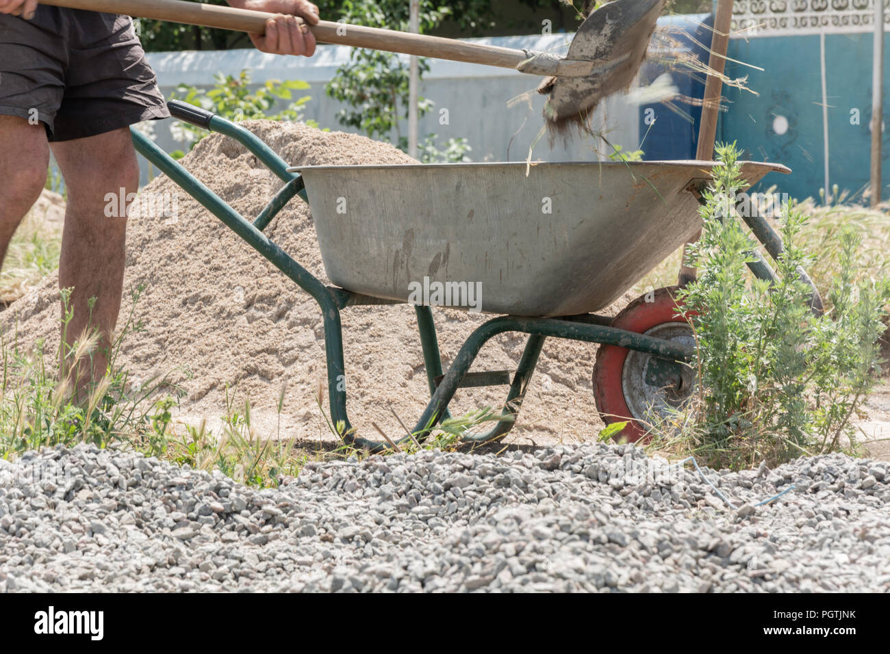 Carriola in cemento immagini e fotografie stock ad alta risoluzione - Alamy