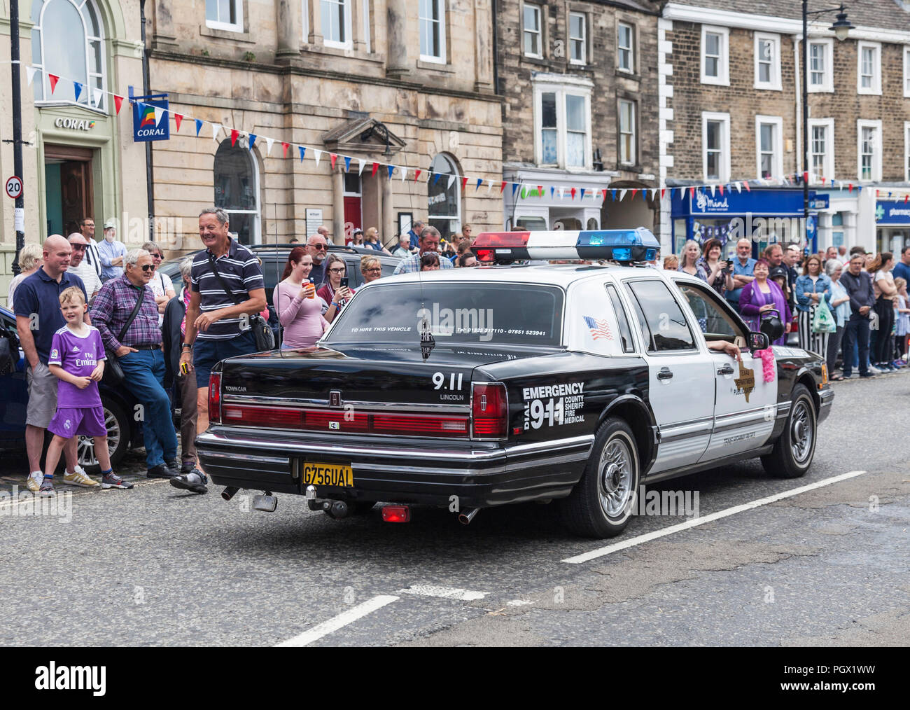Un americano auto della polizia alla annuale street parade presso il Barnard Castle si incontrano a Barnard Castle,l'Inghilterra,UK Foto Stock