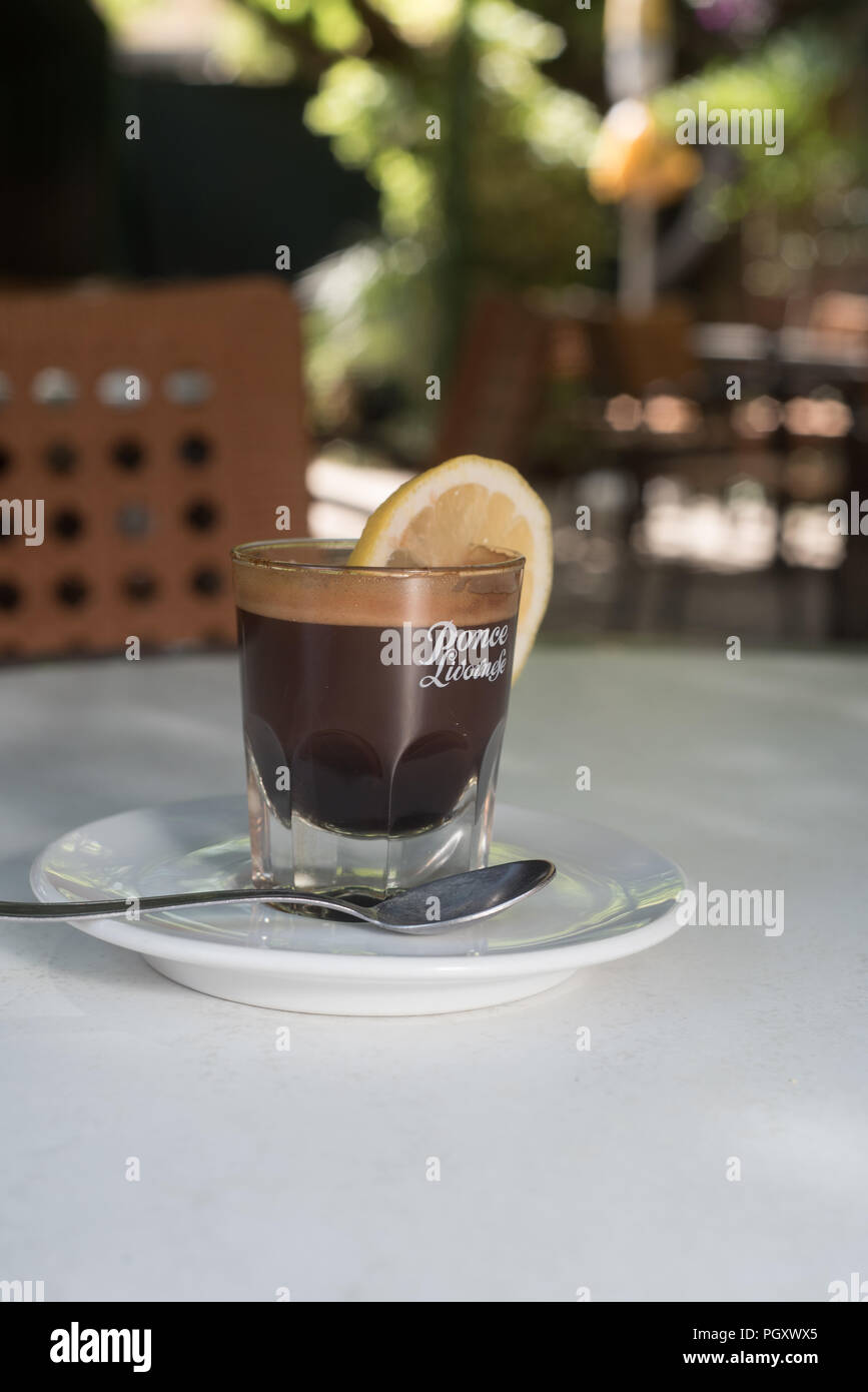 Ponce alla livornese. Tradizionale drink locali. Bar Civili Foto Stock