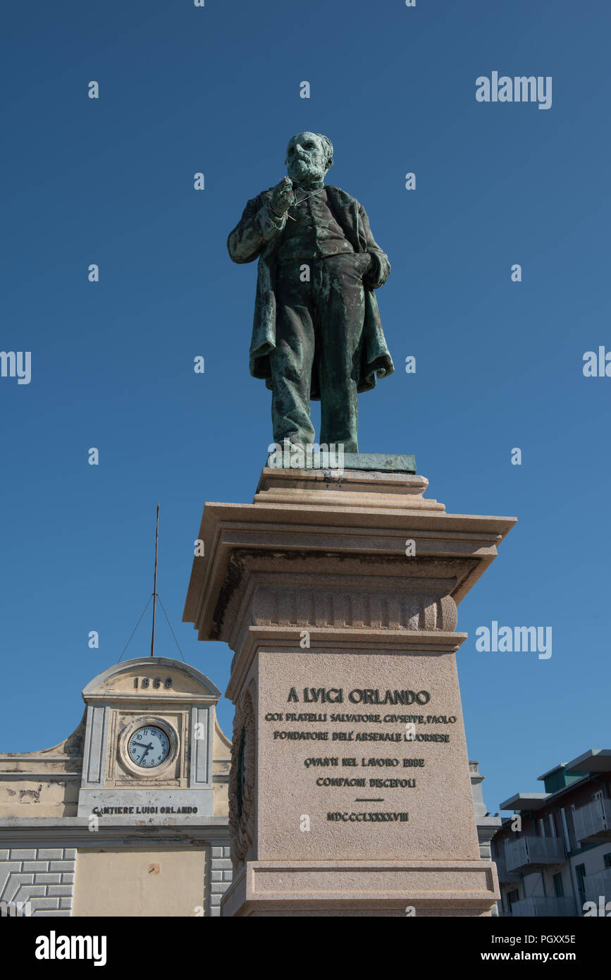 Luigi Orlando monumentin della parte anteriore del suo cantiere navale Foto Stock