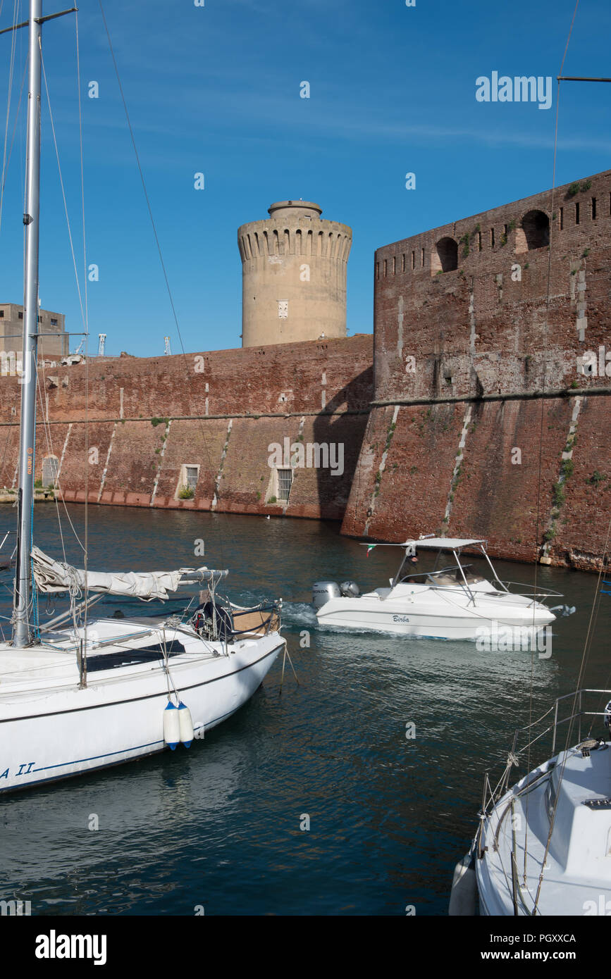 Fortezza Nuova. Fortezza rinascimentale dentro il porto della città Foto Stock