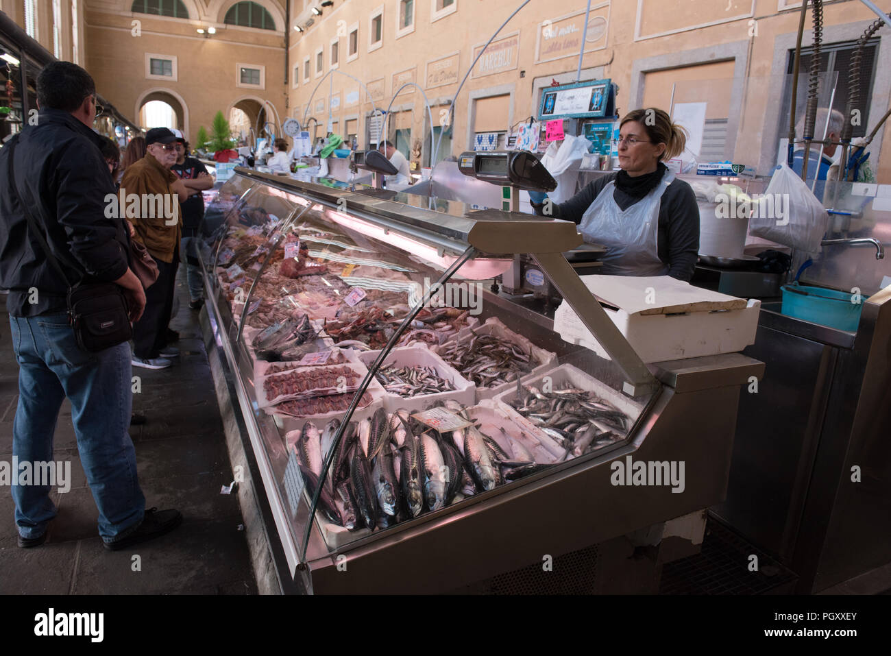 Mercato centrale interno, al mattino Foto Stock