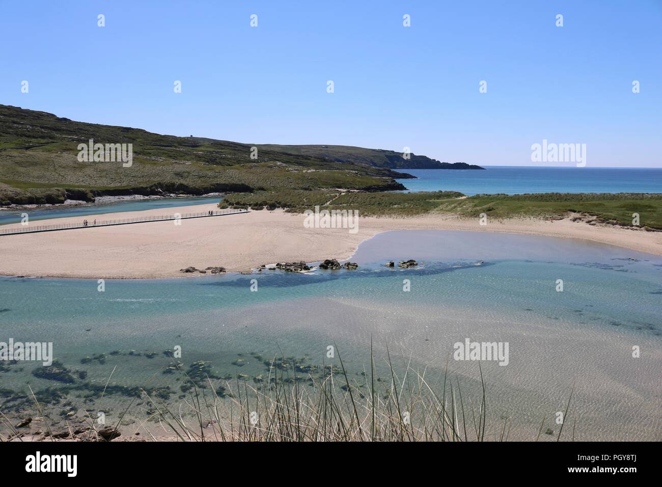 Canale di marea dietro l'Orzo Cove Bay, West Cork, Irlanda Foto Stock