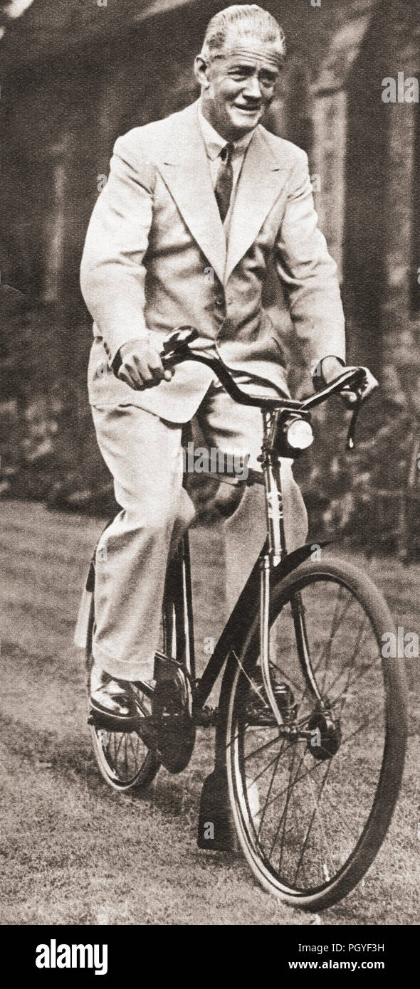 Richard William Morris, primo Visconte Nuffield, 1877 - 1963. Motore inglese costruttore e filantropo. Visto qui nel 1934 quando ha ricevuto il suo peerage. Da questi straordinari anni, pubblicato in 1938. Foto Stock