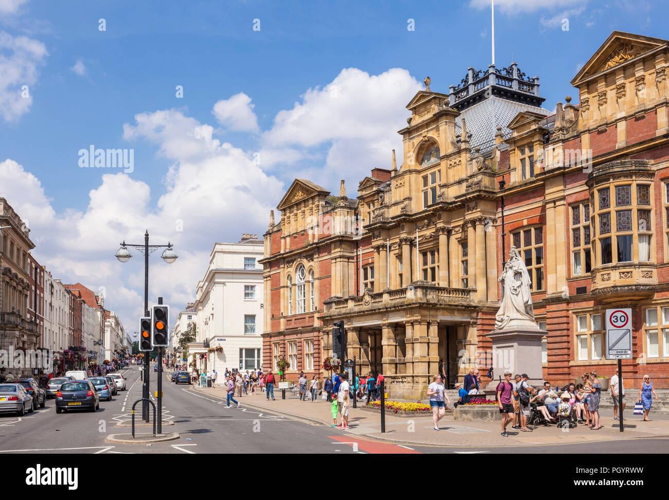 Leamington Spa royal leamington spa town hall, la town hall parade royal leamington spa Warwickshire England Regno unito Gb europa Foto Stock