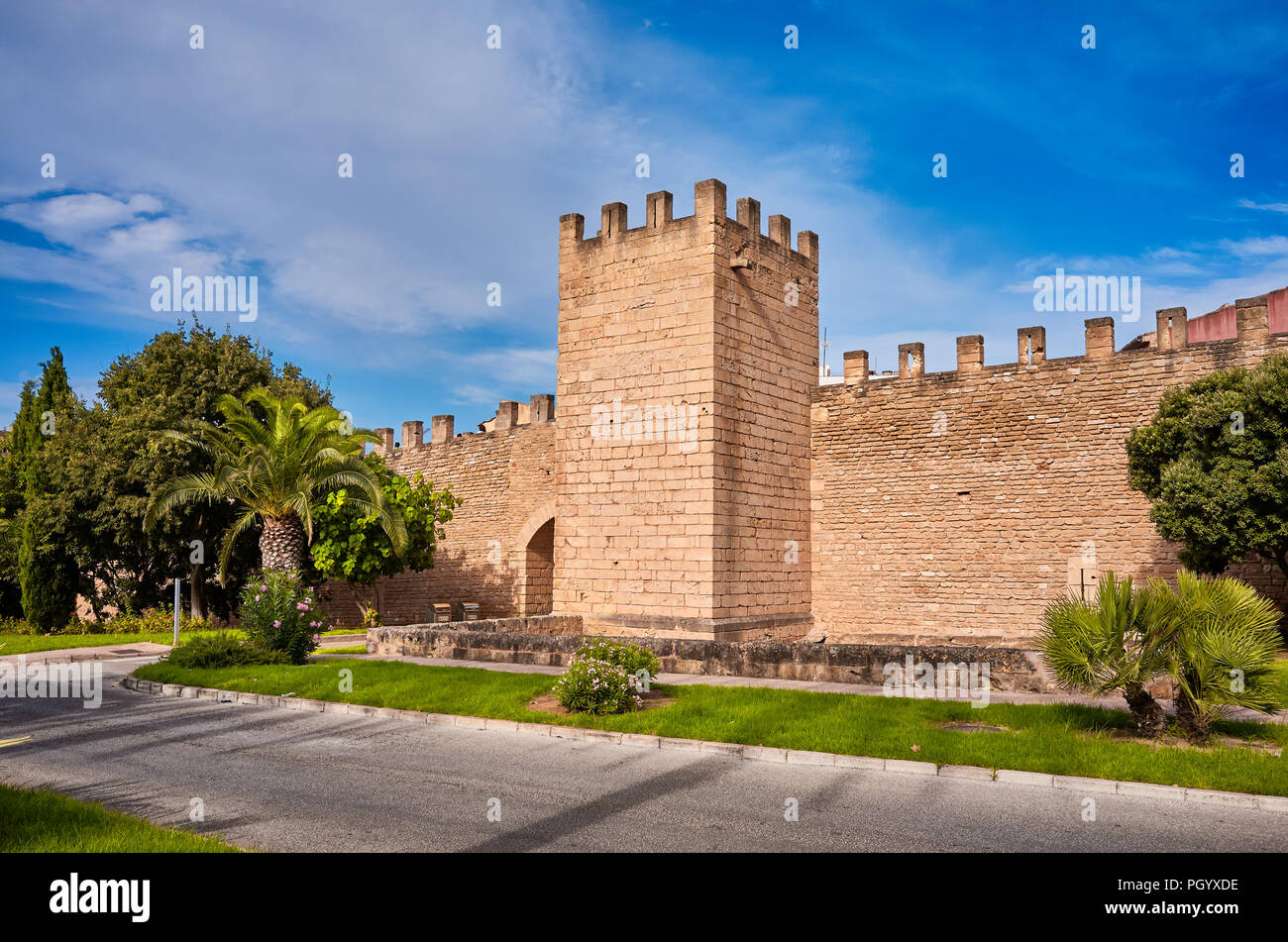 Le mura della città di Alcudia, Mallorca città più antica, Spagna. Foto Stock