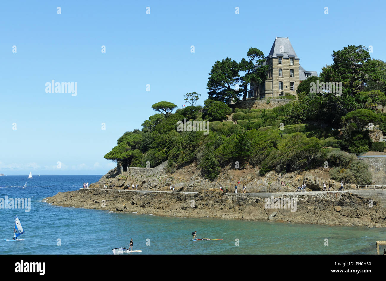 Villa 'La Garde', Pointe du Moulinet , a piedi "Cair de Lune', in Dinard (Brittany, Francia) Foto Stock