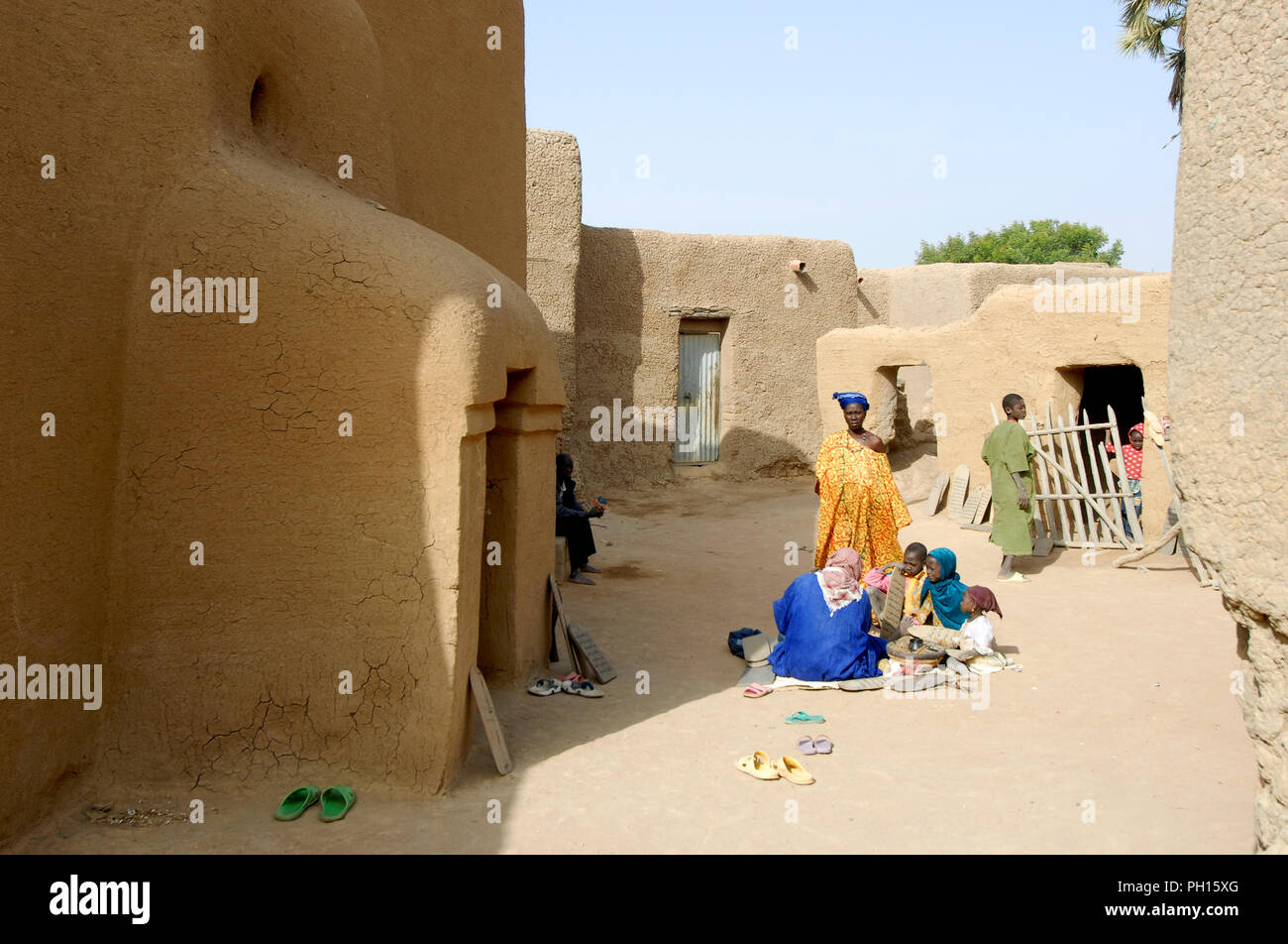 Tradizionali case di fango di Djenné, un sito Patrimonio Mondiale dell'Unesco. Mali, Africa occidentale Foto Stock
