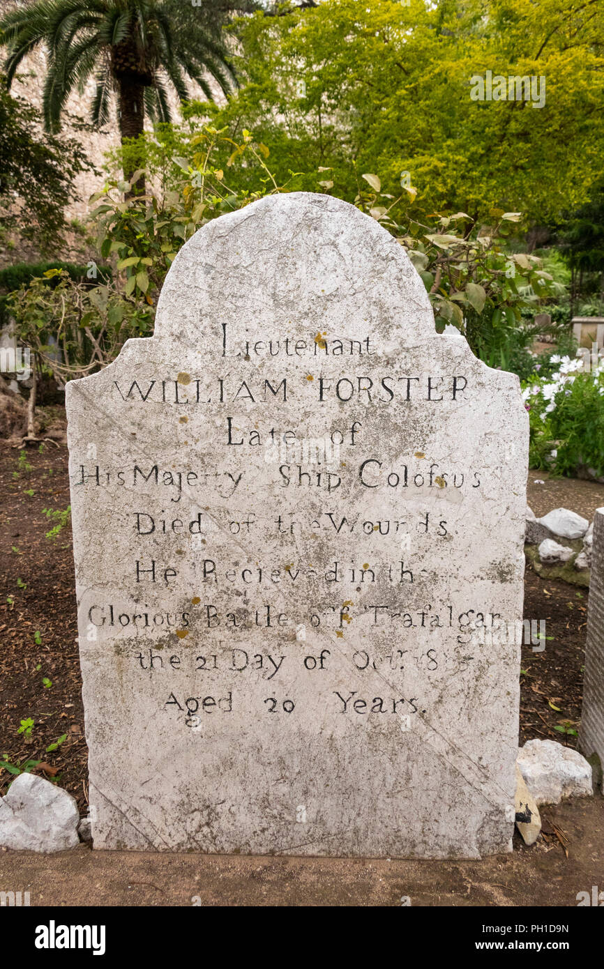 Gibilterra, Main Street, Trafalgar cimitero, sepoltura, 1805 la tomba di William Forster, HMS Collossus che morì nella Battaglia di Trafalgar Foto Stock
