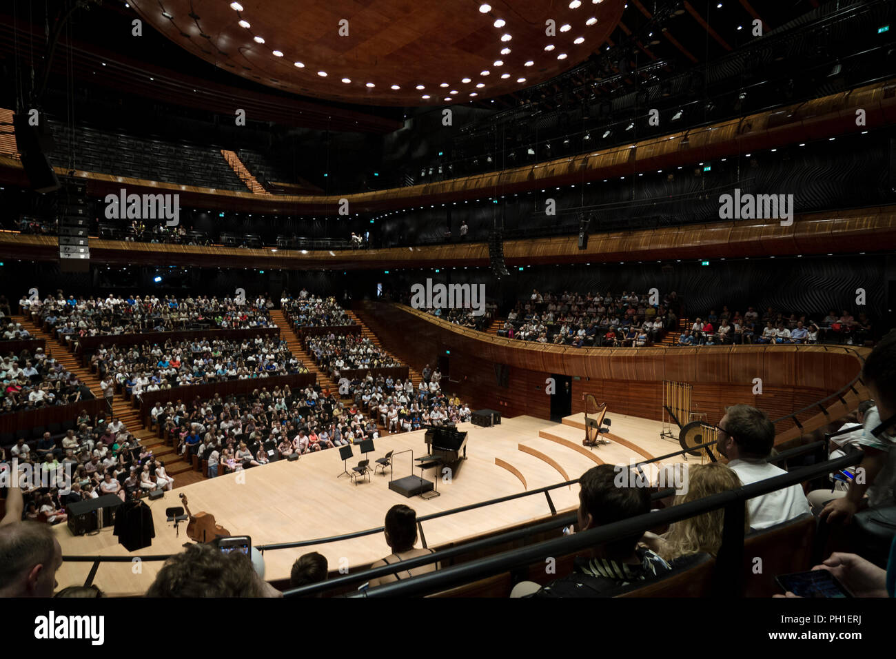Sala di concerto principale nel sito del Polish National Radio Symphony Orchestra a Katowice. Foto Stock