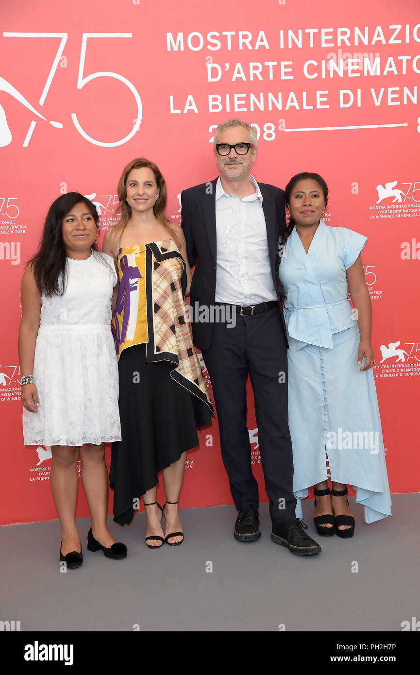 Venezia, Italia. Il 30 agosto, 2018. 75° Festival del Cinema di Venezia, Photocall film "Roma". Nella foto: Alfonso CuarÃ³n, Yalitza Aparicio, Nancy García-a, Marina de Tavira Credit: Indipendente Agenzia fotografica/Alamy Live News Foto Stock