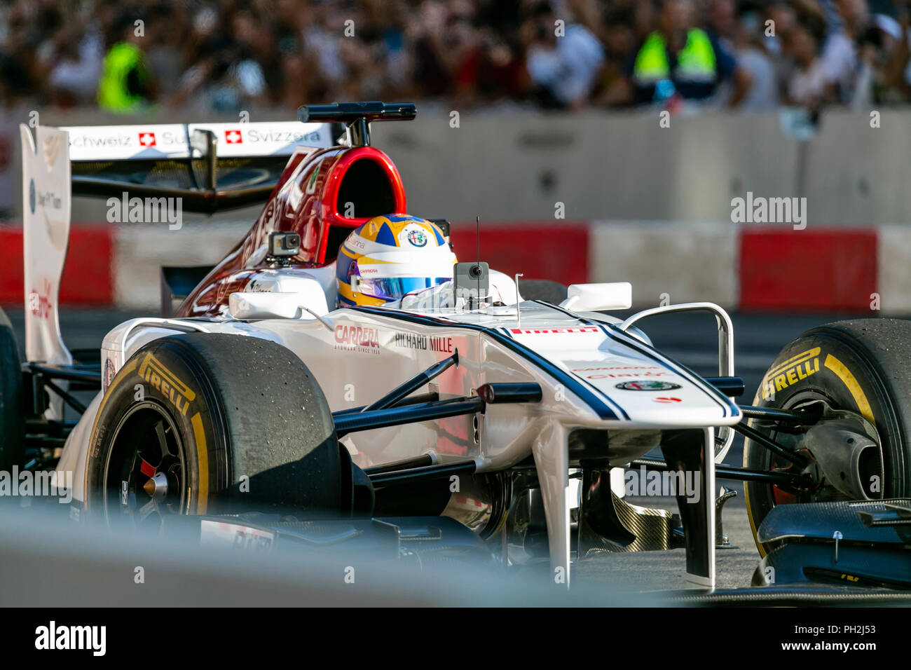Milano, 29 agosto 2018 - Alfa Romeo Sauber F1 Team facendo una performance live a F1 Milano festival - Valeria Portinari Alamy Live News Foto Stock
