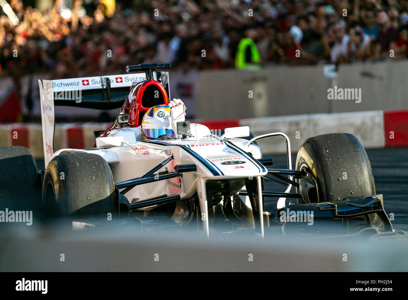 Milano, 29 agosto 2018 - Alfa Romeo Sauber F1 Team facendo una performance live a F1 Milano festival - Valeria Portinari Alamy Live News Foto Stock