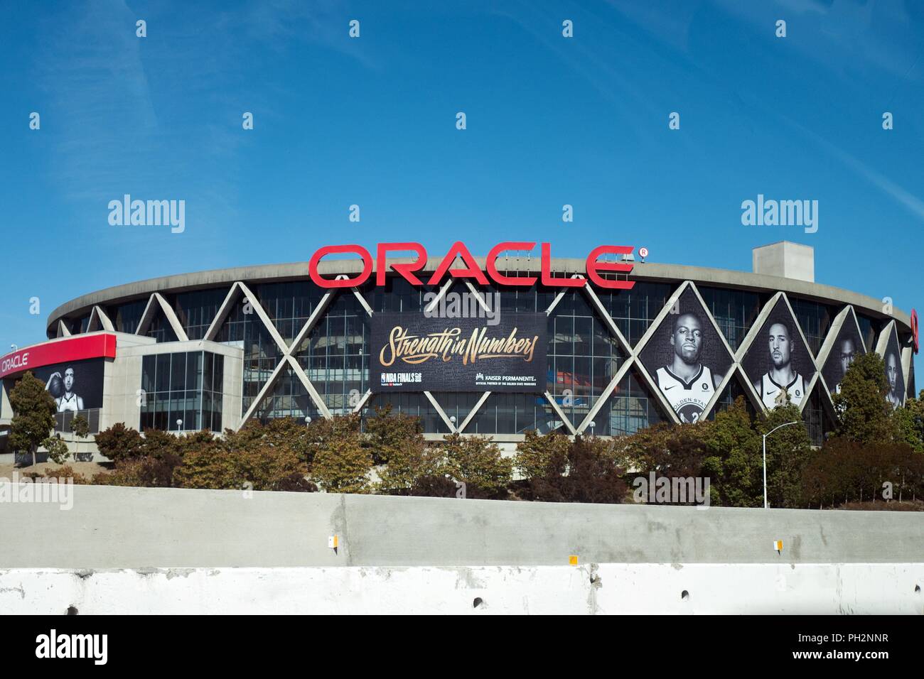 La facciata della Oracle Arena, la casa del Golden State Warriors squadra di basket di Oakland, California, 11 giugno 2018. () Foto Stock