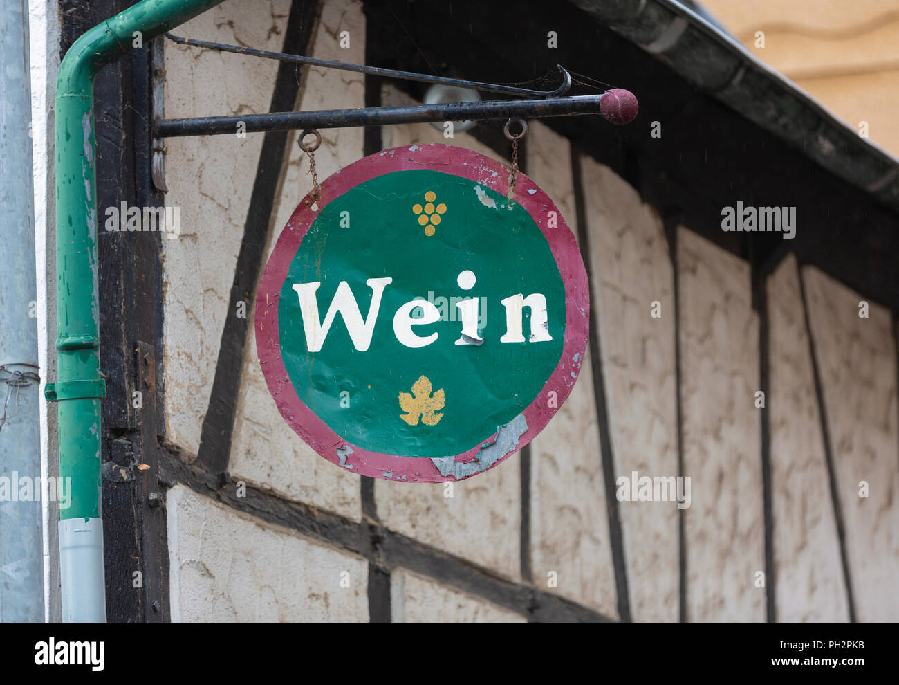 Commerciante di vino accedi Rhoendorf, Bad Honnef, Germania. Foto Stock