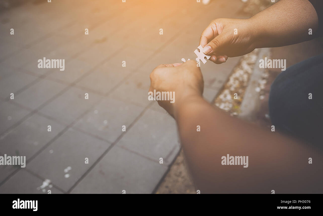 Il lavoro di squadra con le braccia e le mani. Foto Stock