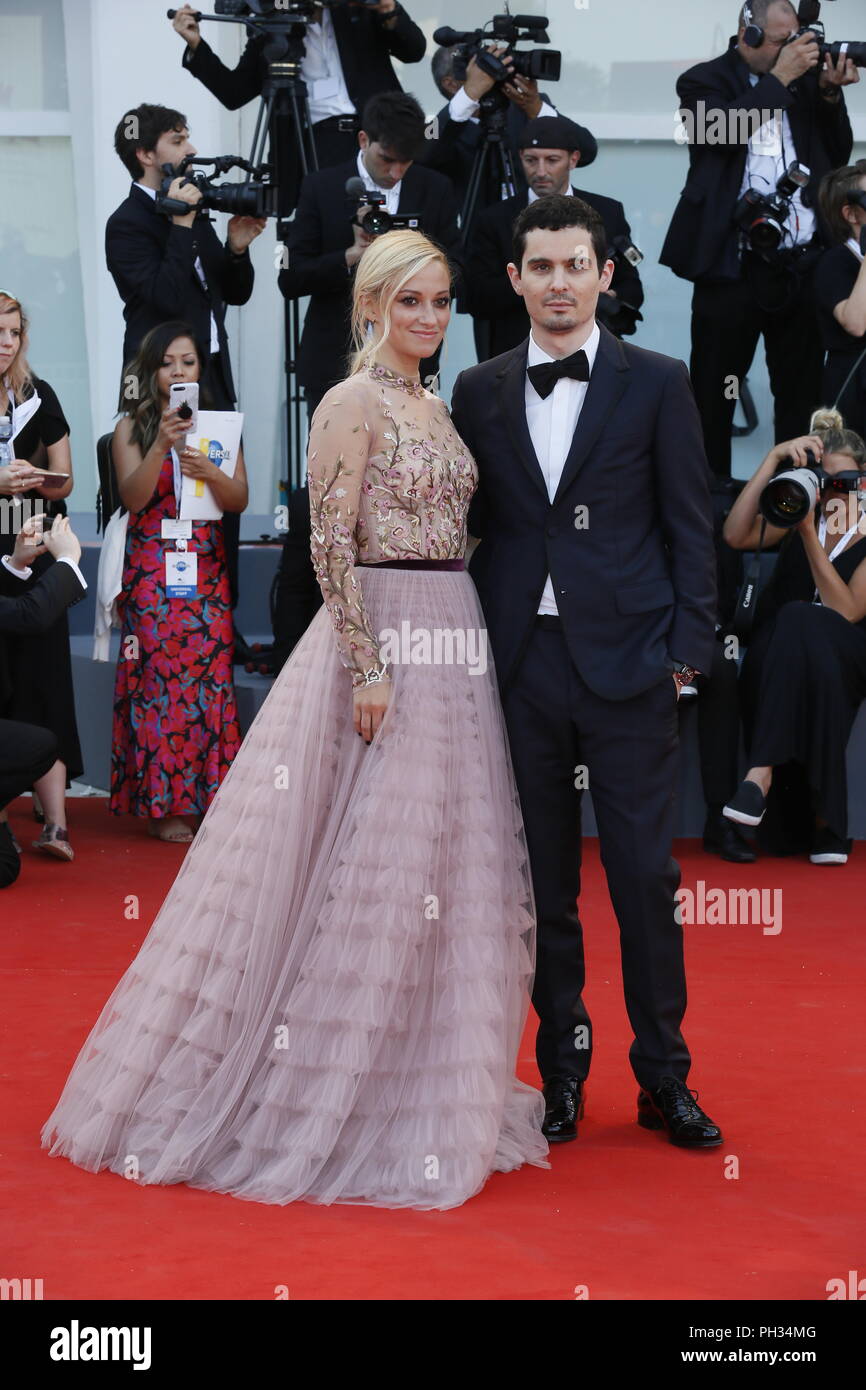 Venezia - 29 agosto: Olivia Hamilton e Damien Chazelle assistere alla cerimonia di apertura del settantacinquesimo Festival del Cinema di Venezia il 29 agosto 2018 a Venezia, Italia. Foto Stock
