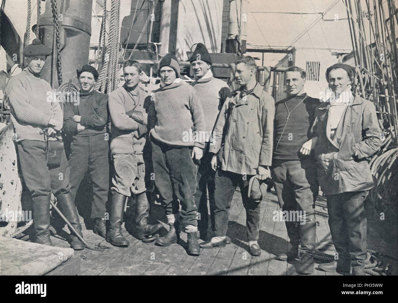 "Gli ufficiali del 'Terra Nova, 1912 Voyage', (1913). Artista: Herbert ponting. Foto Stock