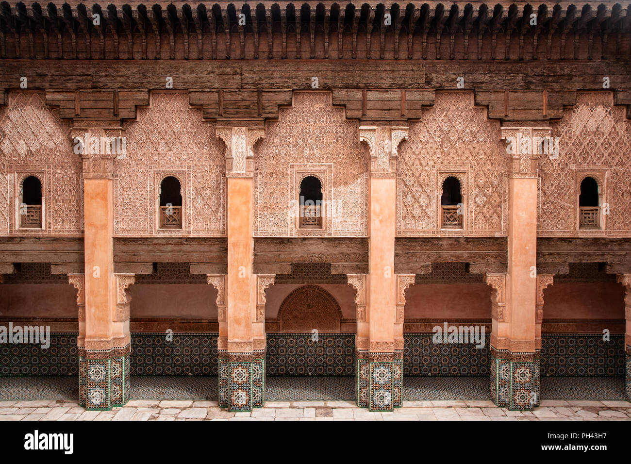 All'interno delle Ali ben Youssef Medersa a Marrakech, Marocco Foto Stock