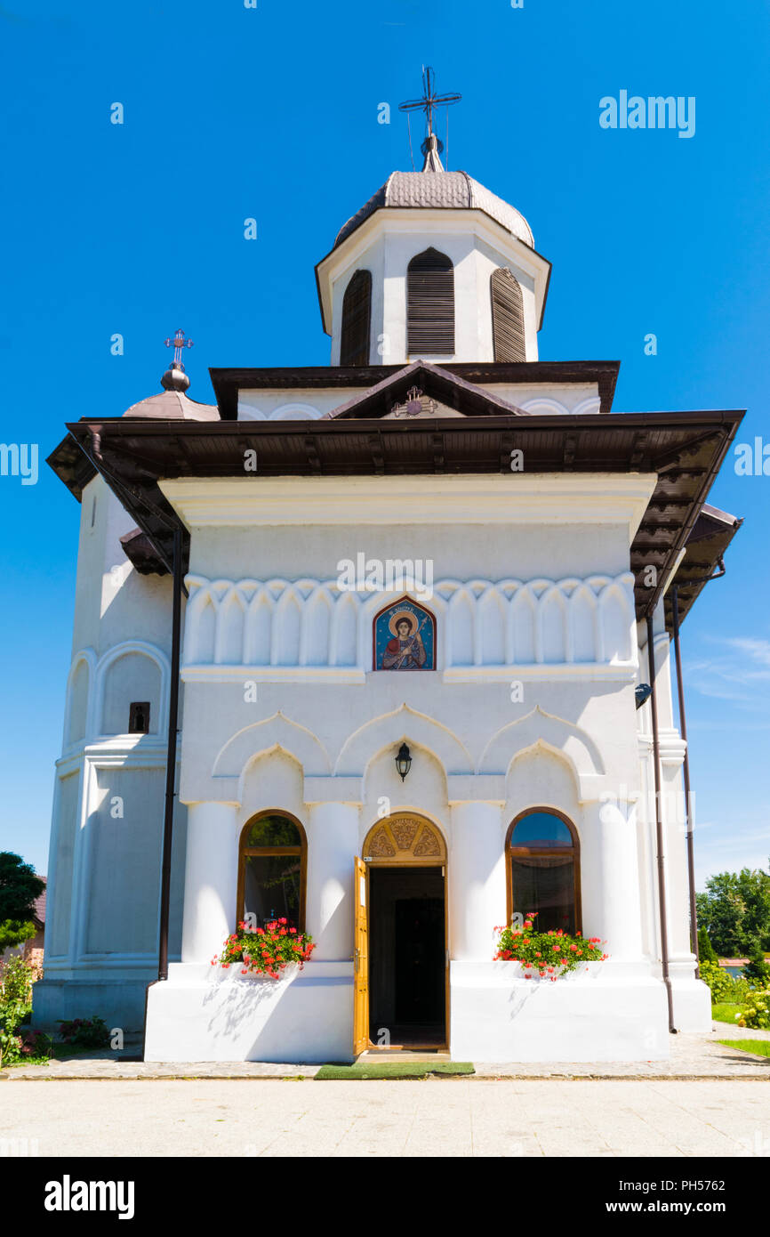 Potlogi, Romania - Agosto 12, 2018: Saint Dimitrie Chiesa Ortodossa costruire nel 1683 da voivode Constantin Brincoveanu a Potlogi, Dambovita, Romania. Foto Stock