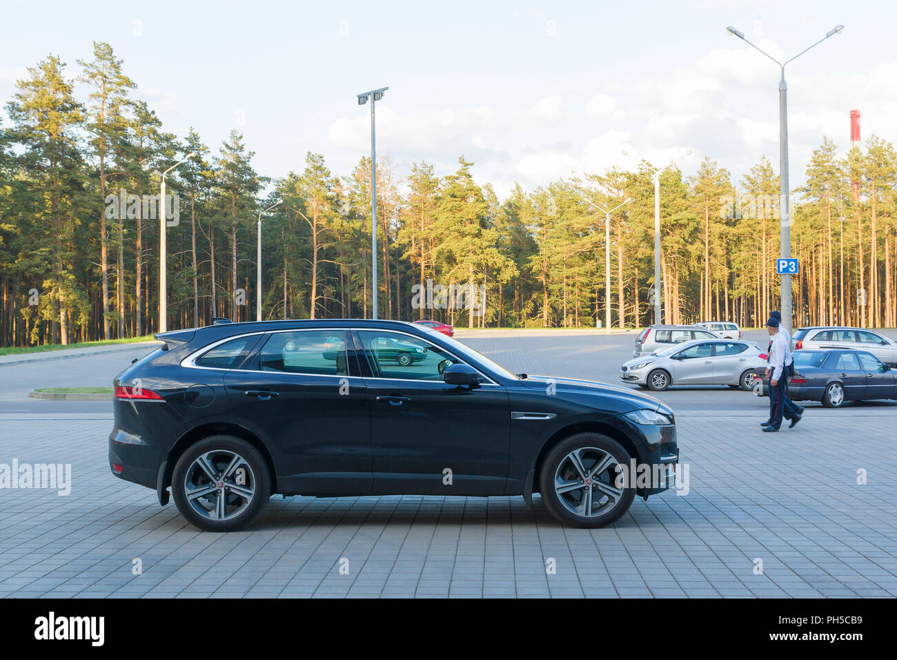 Borisov, Bielorussia - Maggio 09, 2018: potente vettura nel parcheggio Foto Stock