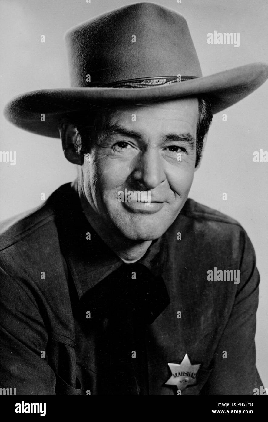 Pellicola originale titolo: il fiero. Titolo inglese: il fiero. Regista: robert D. WEBB. Anno: 1956. Stelle: Robert Ryan. Credito: 20TH CENTURY FOX / Album Foto Stock