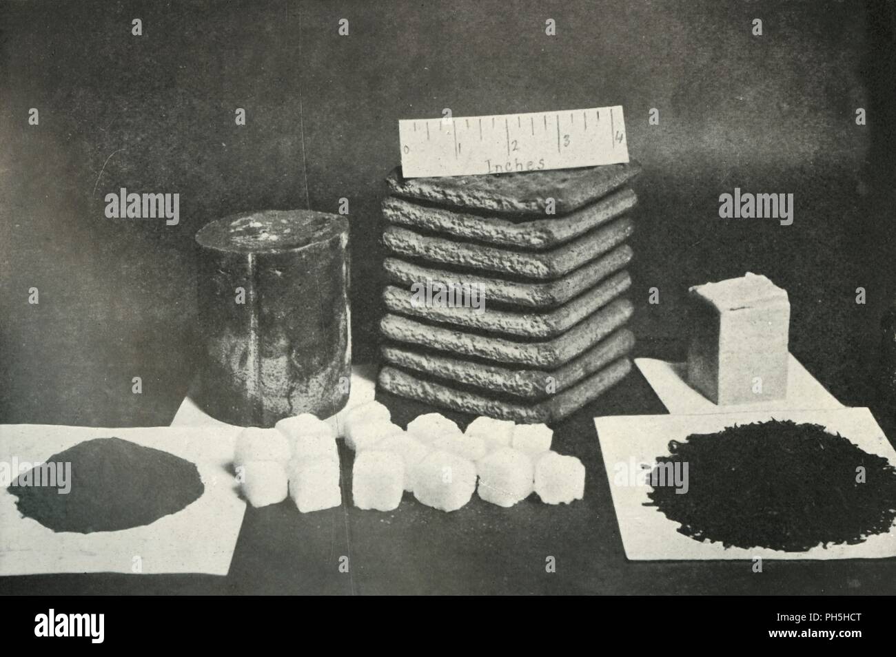 "Il Partito polare della razione slittino (Pemmican, biscotti, burro cacao, zucchero e tè)', 1911, (1913) artista: Herbert ponting. Foto Stock