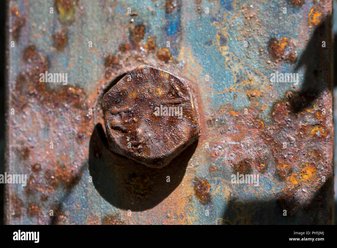 Elementi urbani, arrugginendo metallo Foto Stock