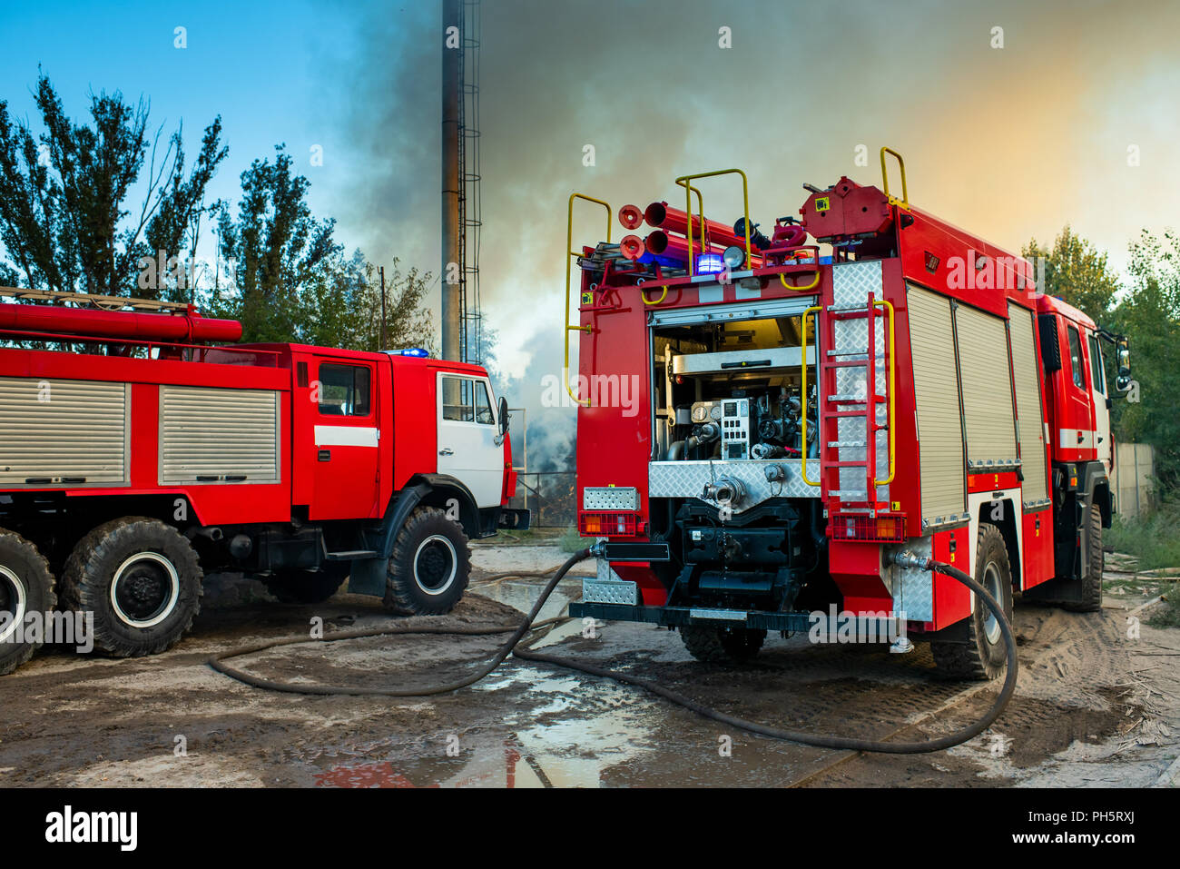 Lotta antincendio macchine Foto Stock