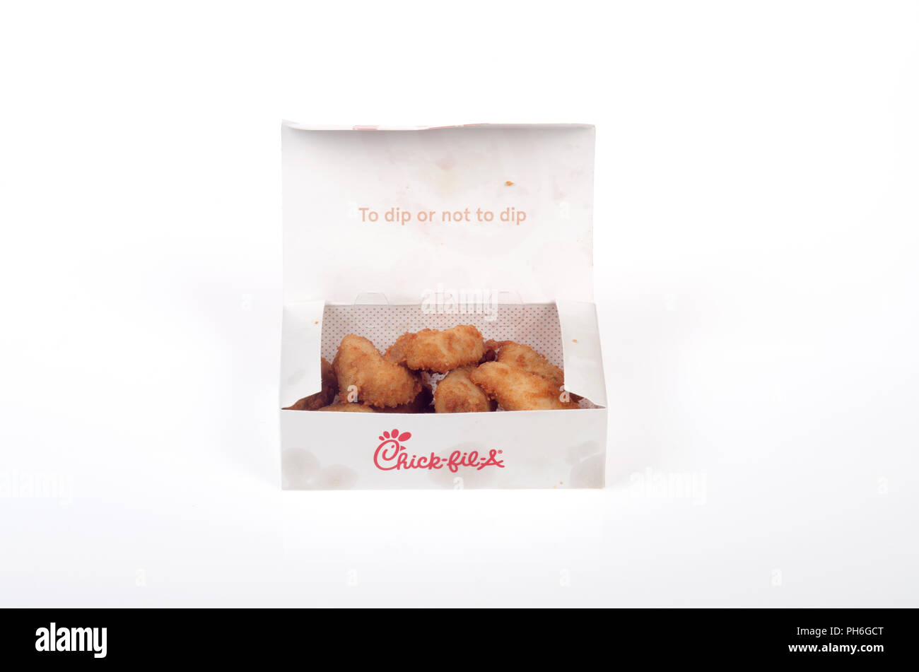 Chick-Fil-una scatola di pepite di pollo su bianco Foto Stock