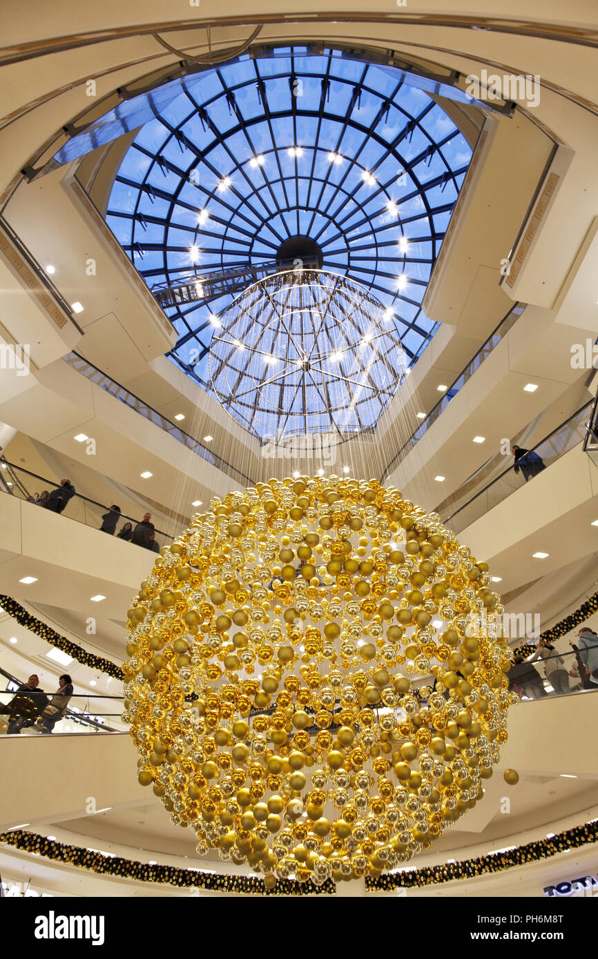 Piazza Limbecker Platz Shopping Centre, Essen, Germania Foto Stock