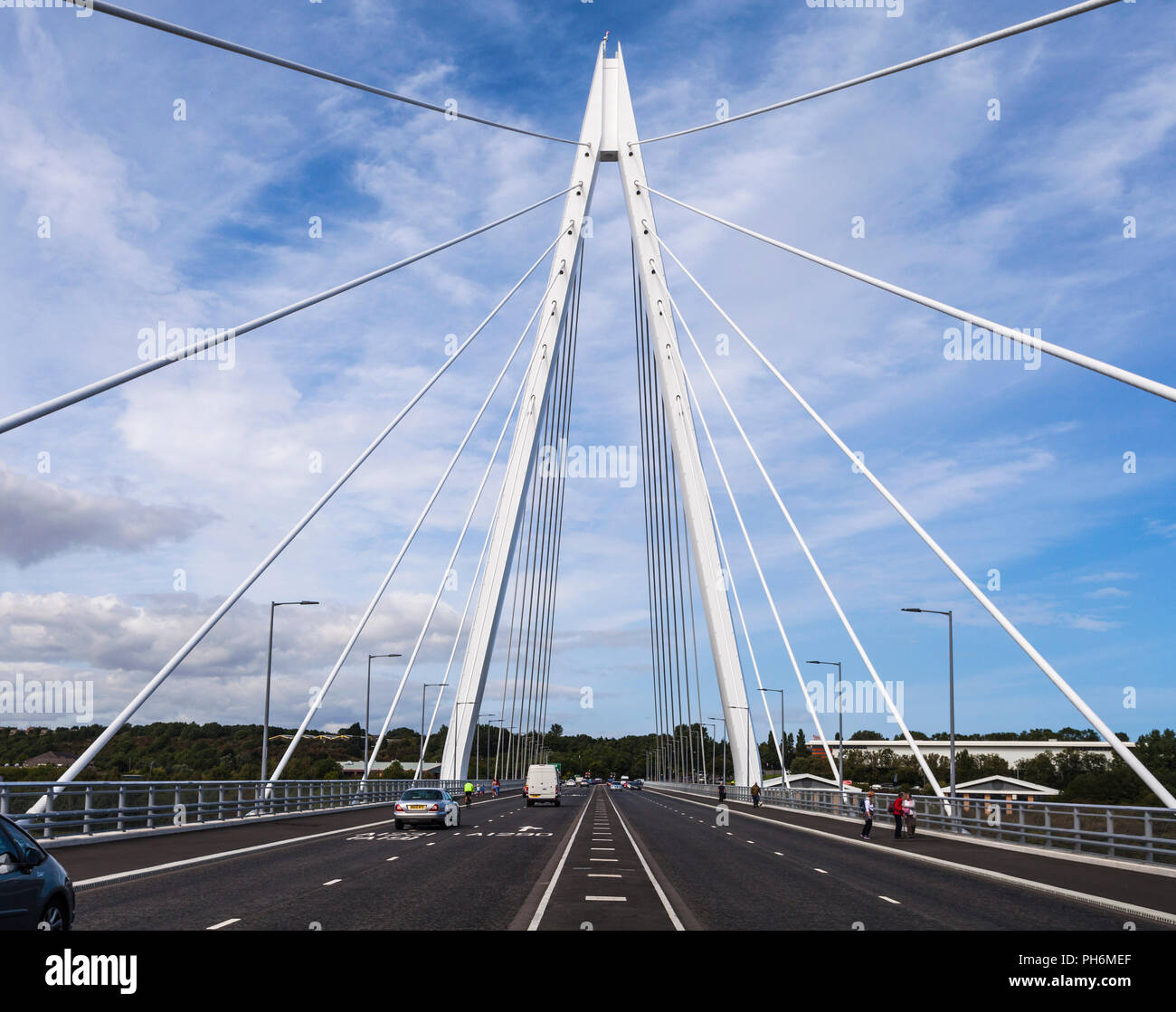 La cuspide settentrionale ponte che attraversa il fiume indossare a Sunderland,l'Inghilterra,UK Foto Stock