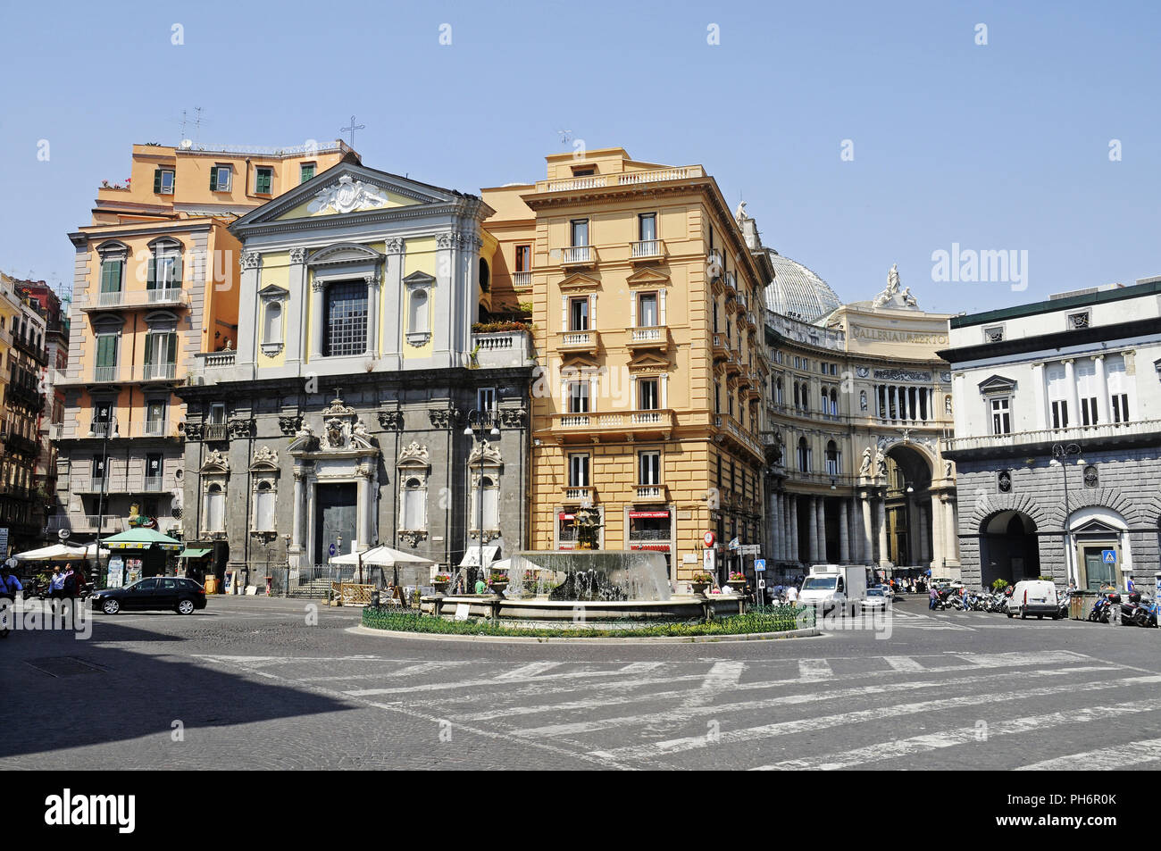 Trieste e trento square immagini e fotografie stock ad alta risoluzione -  Alamy