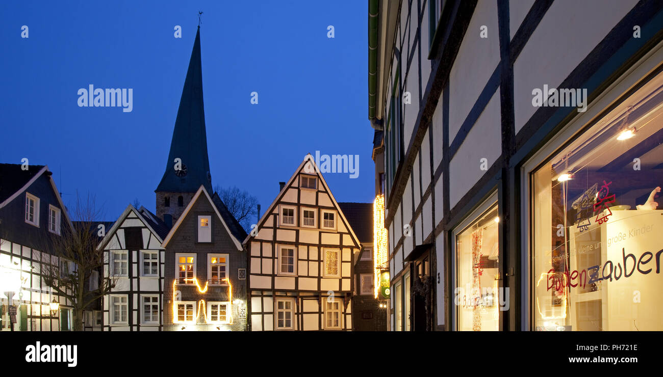 La città vecchia, la chiesa di San Giorgio, Hattingen, Germania. Foto Stock