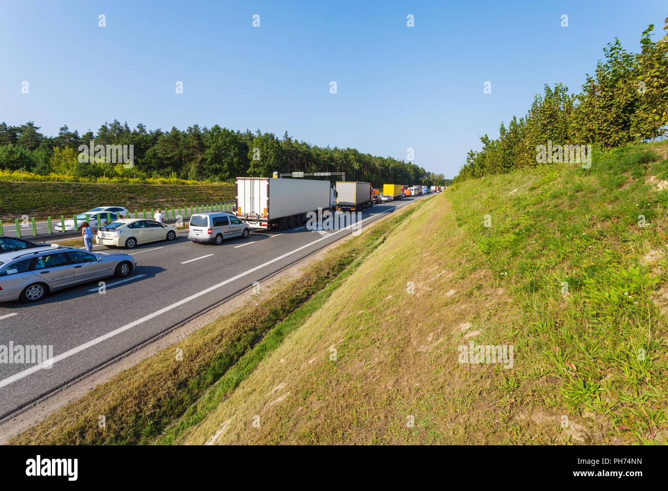 Inceppamento di traffico su autostrada Foto Stock